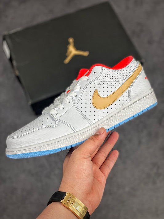 Nike Air Jordan 1 Low SE White Seseam Sneakers