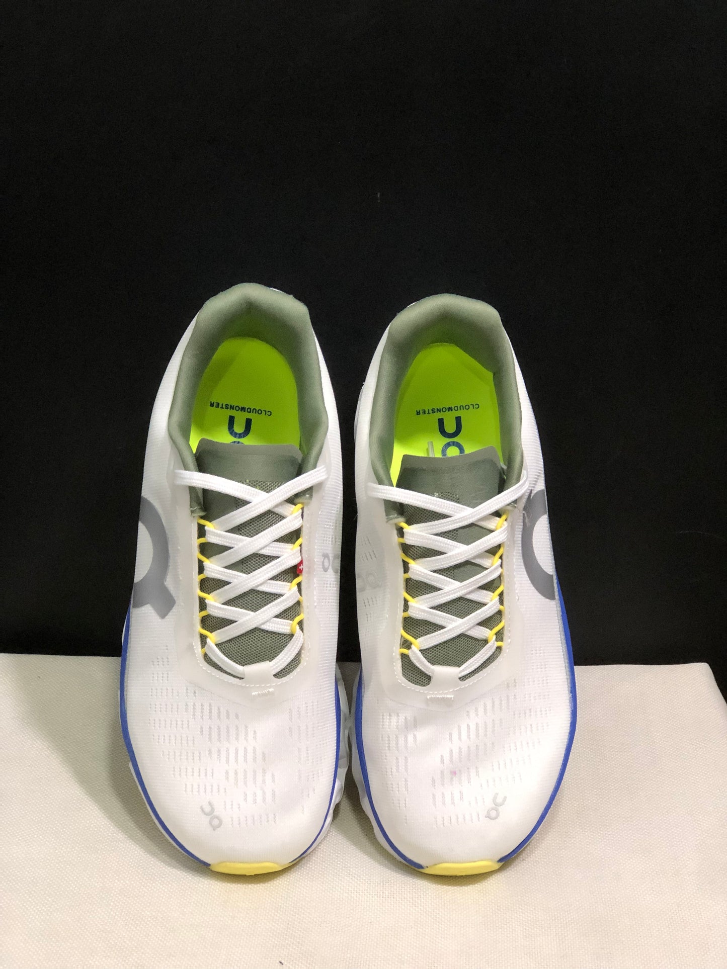 On Running Cloudmonster 2 Shock-Absorbing And Breathable Running Shoes White/Royal