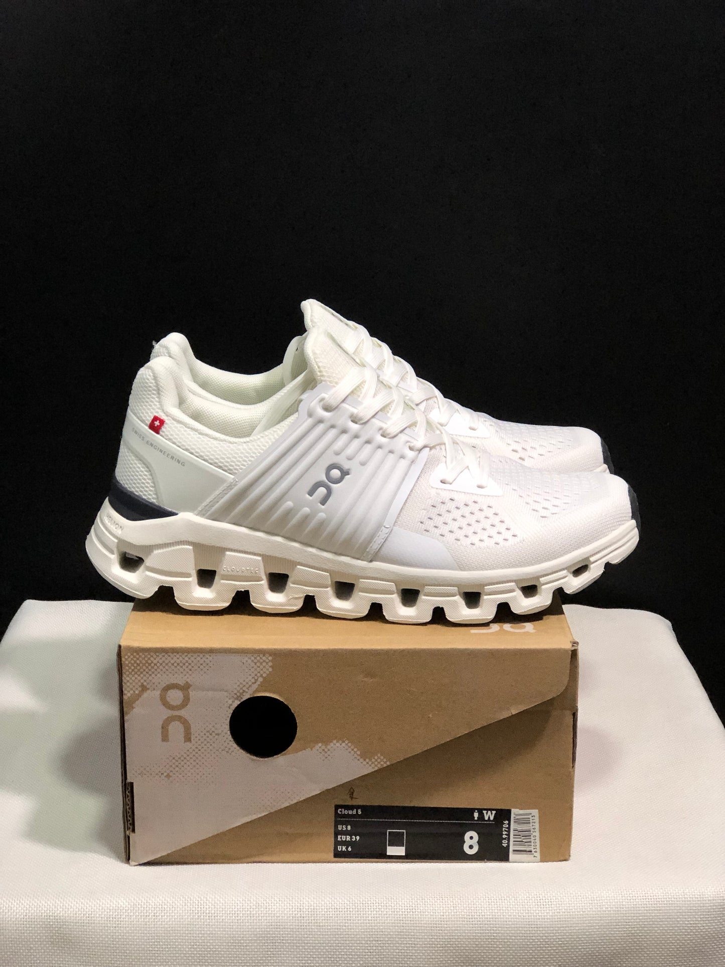 On Running Cloudswift Cushioning Running Shoes Ivory