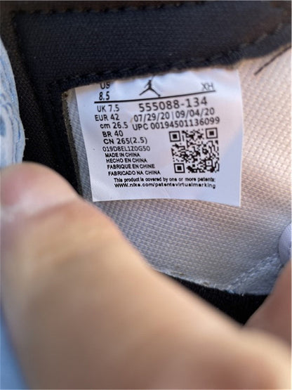 Nike Air Jordan 1 Retro High OG University Blue Sneakers