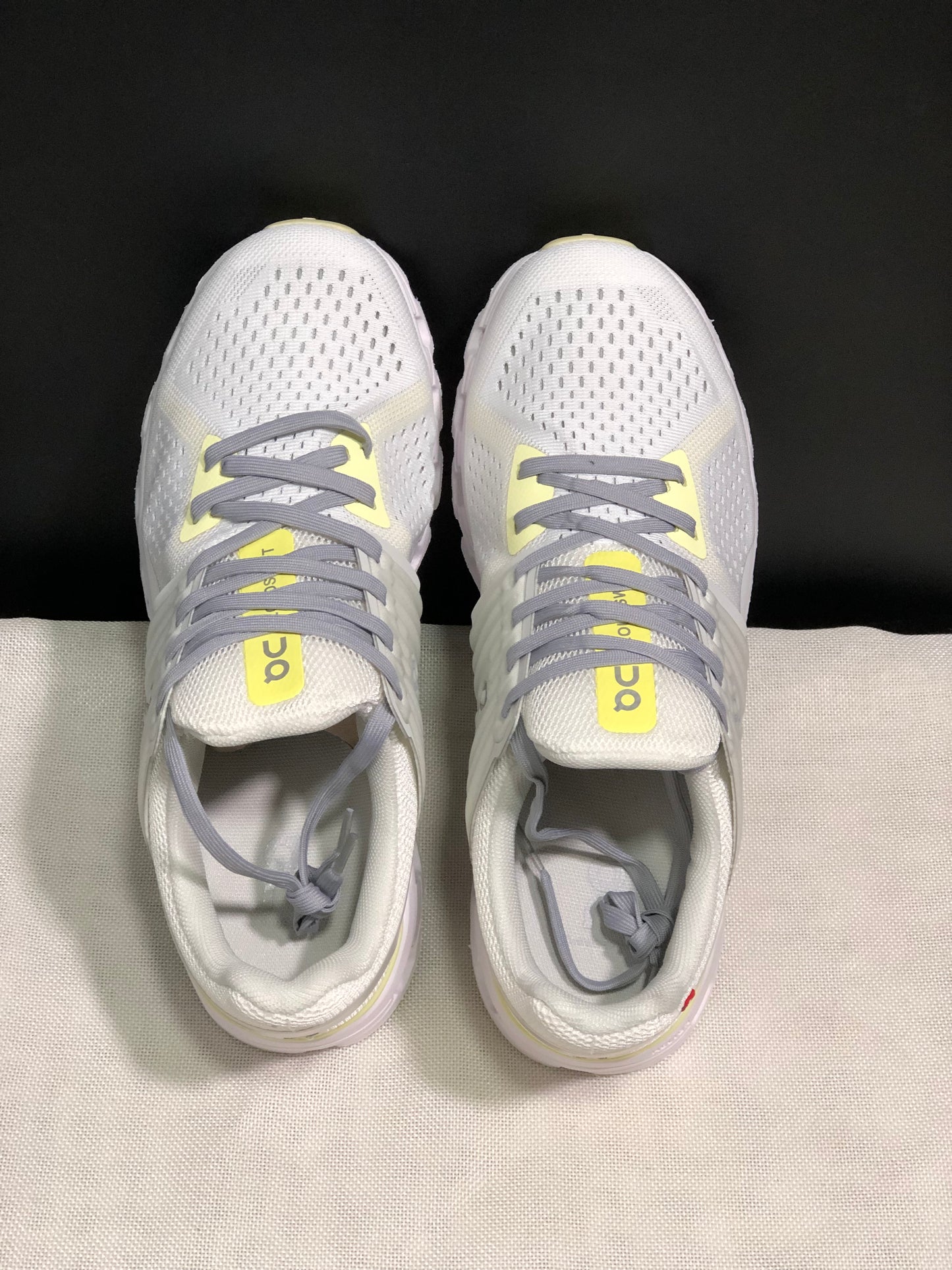 On Running Cloudswift Cushioning Running Shoes Ivory White/Milky Yellow