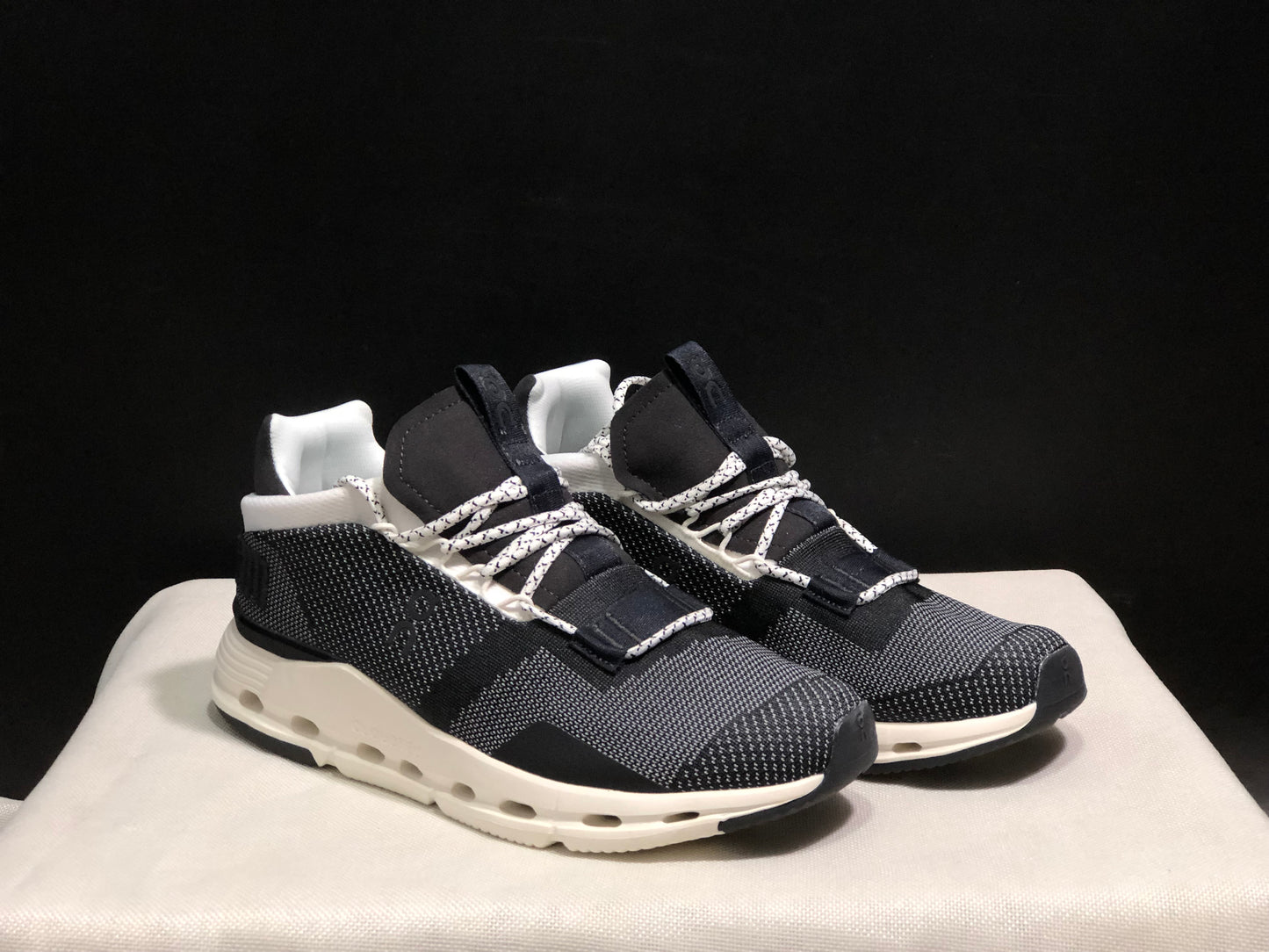 On Running Cloudnova Lightweight Sports Casual Shoes Black/White