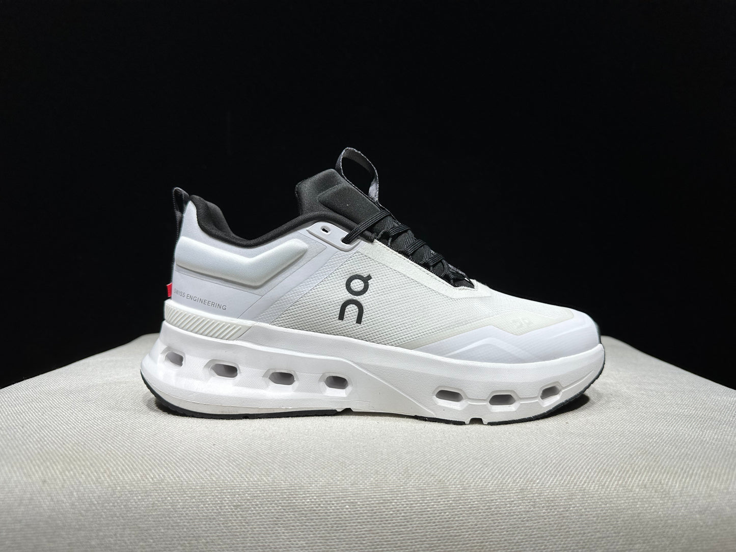 On Running Cloudnova X Comfortable Anti-Slip Running Shoes Black/Ivory White