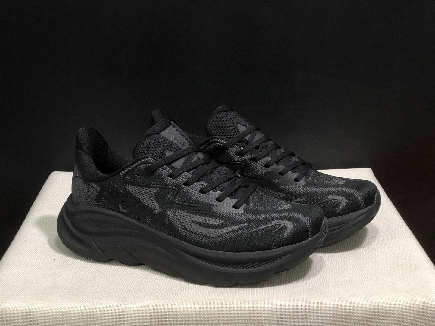 Hoka One One Clifton 10 Fashion Shoes Sneakers Black