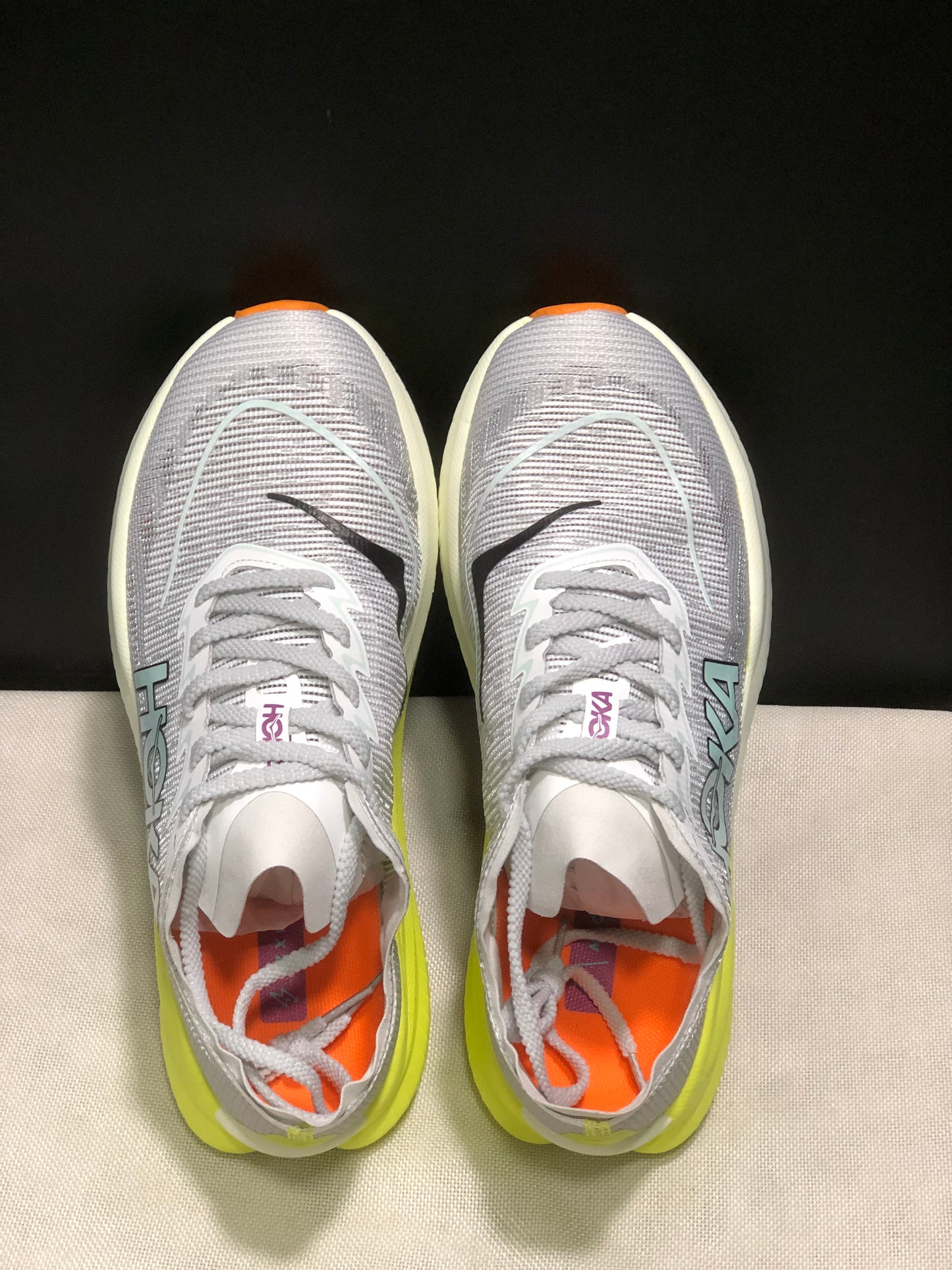 Hoka One One Mach X 2 Low-top Running Shoes Sneakers White/Gold