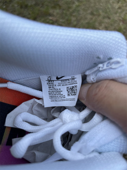 Nike SB Dunk Low Pro Be True White Rainbow Sneakers
