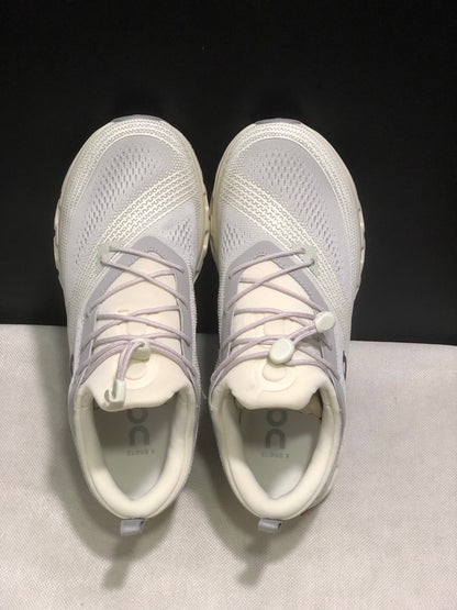 On Running Cloud X Z5 Comfort Training Shoes Ioe/Cream