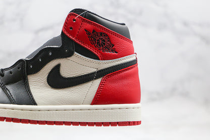 Nike Air Jordan 1 Retro High OG Black White Red Bred Toe Sneakers