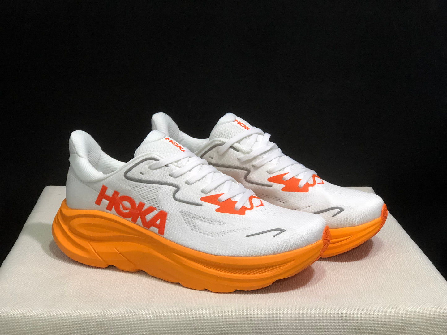 Hoka One One Clifton 10 Fashion Shoes Sneakers White/Orange