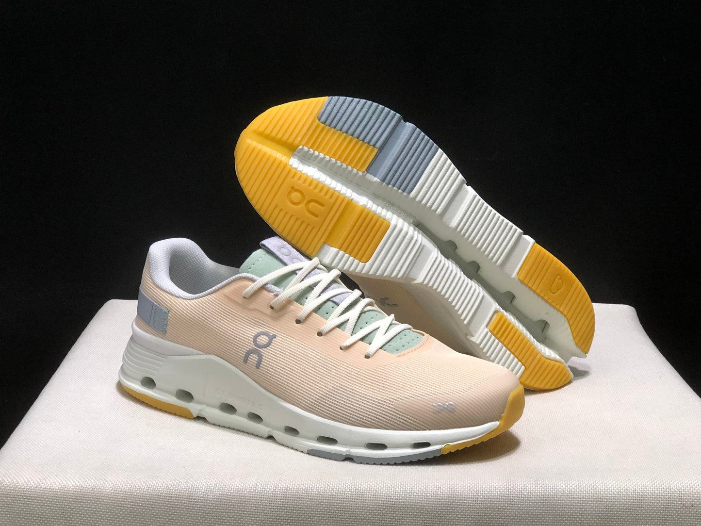 On Running Cloudnova Form 2 Fashionable Casual Running Shoes Mist/Heather