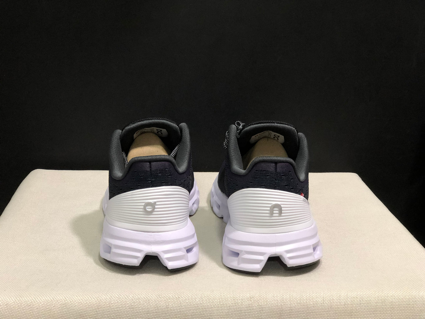 On Running Cloudstratus Shock-Absorbing And Breathable Running Shoes Black/Dark Purple
