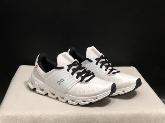 On Running Cloudswift 3 Trendy And Comfortable Running Shoes White/Black