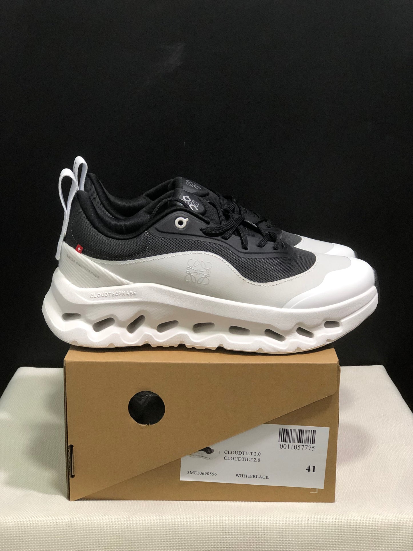 LOEWE x On Running Cloudtilt 2.0 Casual Sports Shoes White/Black