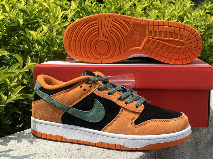 Nike Dunk SP Retro 2020 Low Ceramic Orange Sneakers