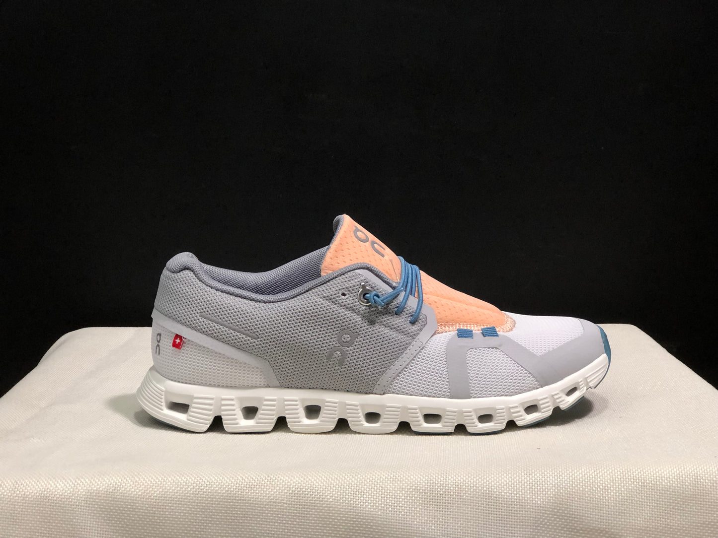 On Running Cloud 5 Lightweight Running Shoes Clacial Grey/Light Orange