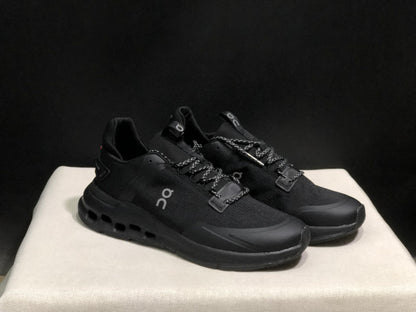 On Running Cloudnova Flux Comfortable Running Shoes All Black