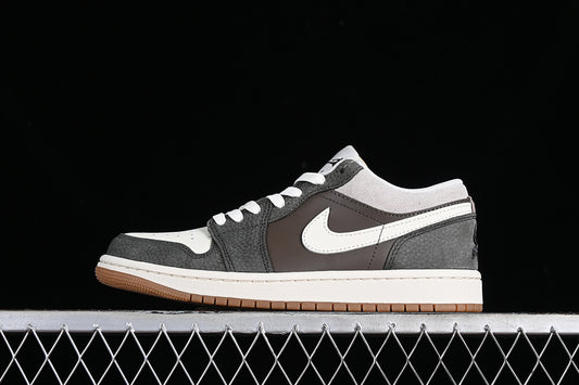 Nike Air Jordan 1 Low Snkrs Day Korea 2023 Brown Sole White Grey Sneakers