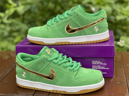 Nike SB Dunk Low Pro St. Patrick's Day 2022 Green Sneakers