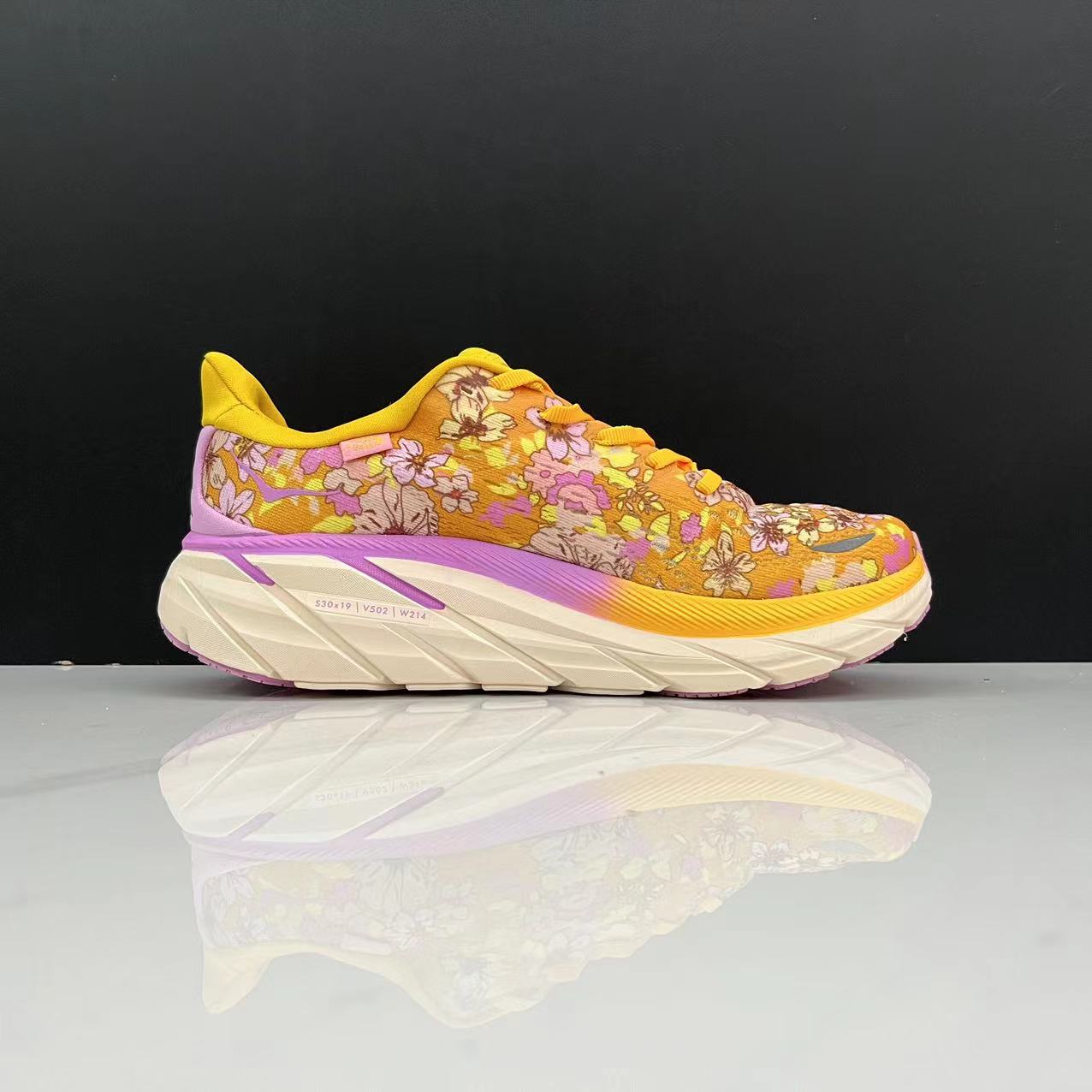 Hoka One One Clifton 8 Fashion Shoes Shock-absorbing Sneakers Yellow