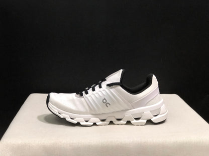 On Running Cloudswift 3 Trendy And Comfortable Running Shoes White/Black