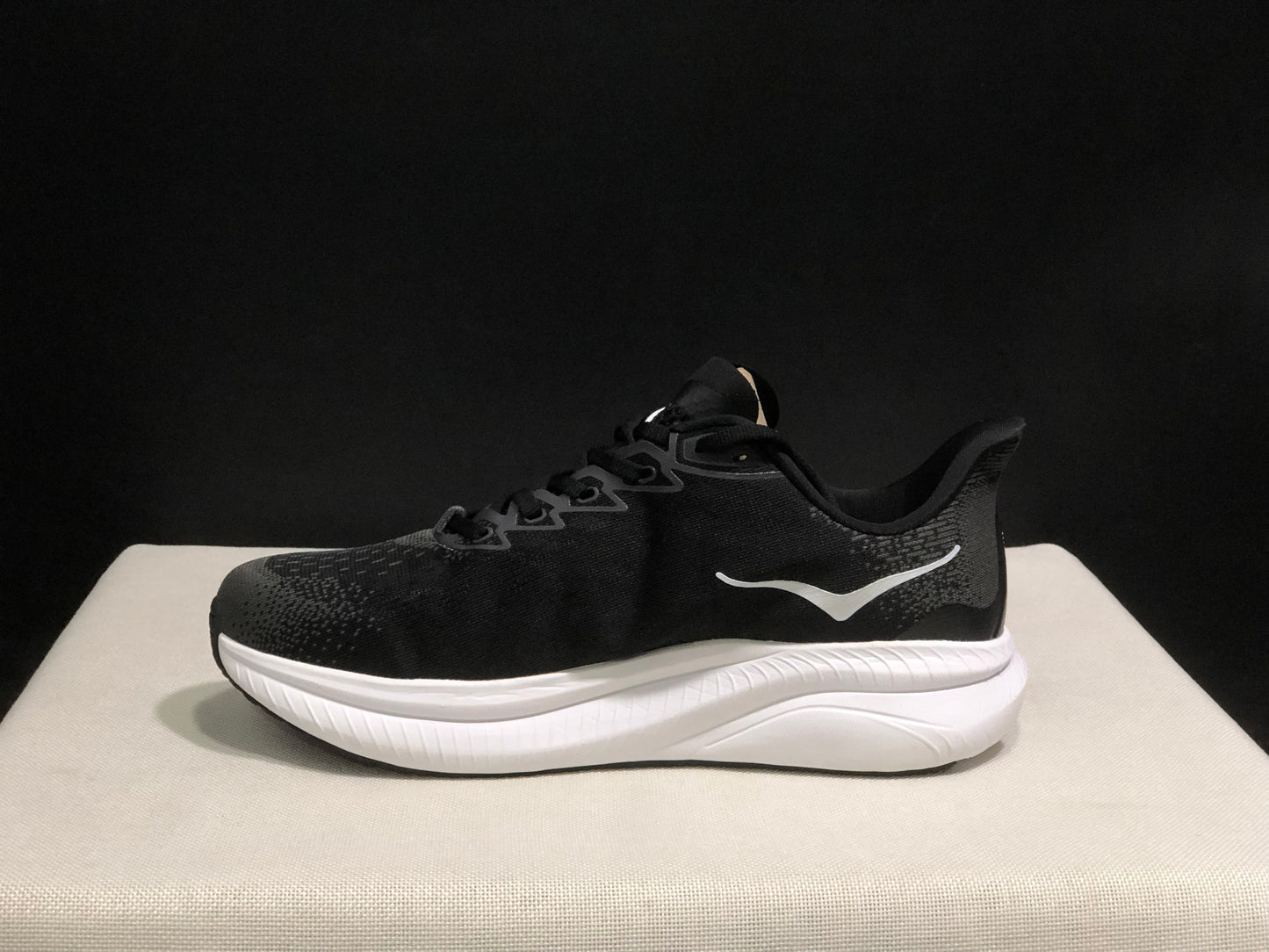 Hoka One One Mach 6 Wear-resistant Breathable Low-top Running Shoes Sneakers Black