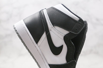 Nike Air Jordan 1 Retro High Grey Sole Black White Sneakers