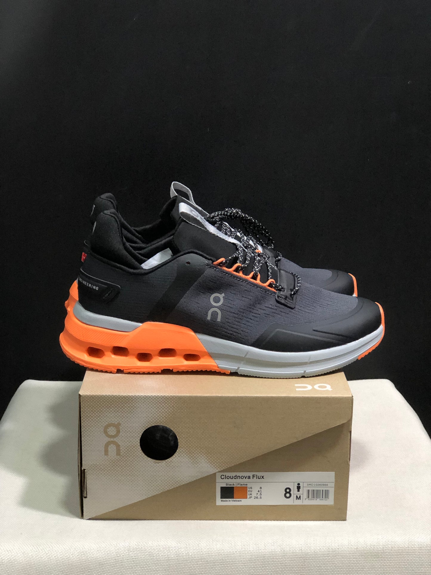 On Running Cloudnova Flux Comfortable Running Shoes Black/Flame