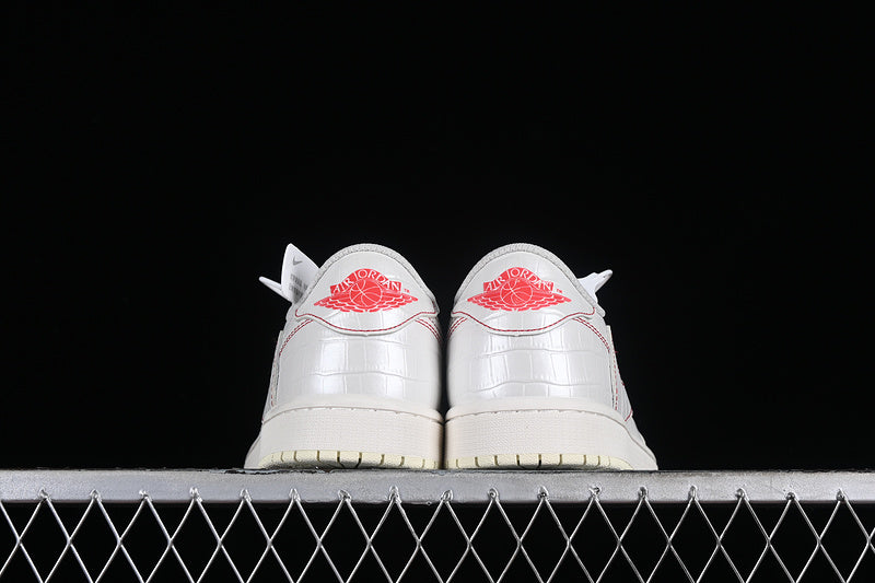 Travis Scott Nike Air Jordan 1 Low OG White Red Sneakers