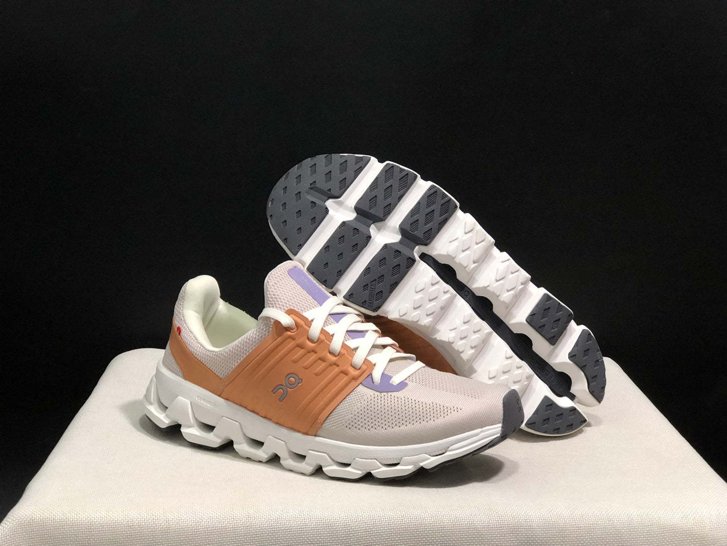 On Running Cloudswift 3 Trendy And Comfortable Running Shoes Sand/Sandstone