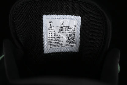 Nike Air Jordan 1 Low Black Cat Pure Black Sneakers