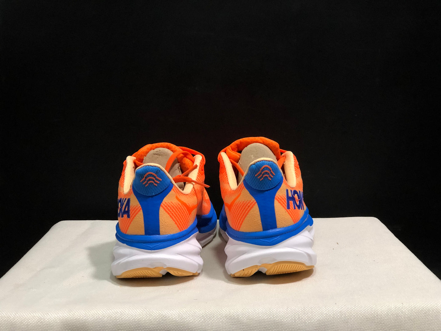 Hoka One One Clifton 9 Running Shoes Athletic Shoes Sneakers Orange